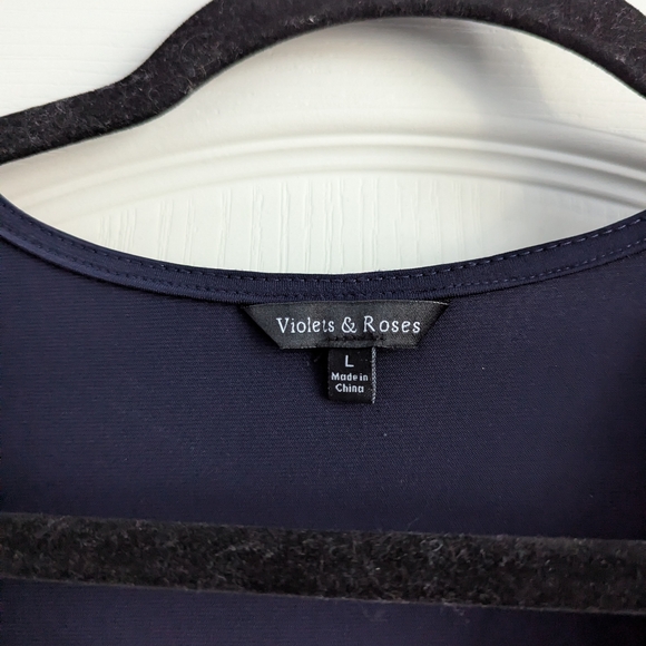 Violets & Roses Navy Top - Picture 3 of 4
